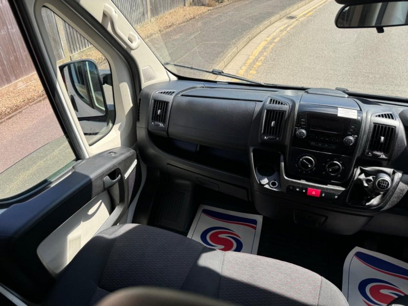 PEUGEOT BOXER