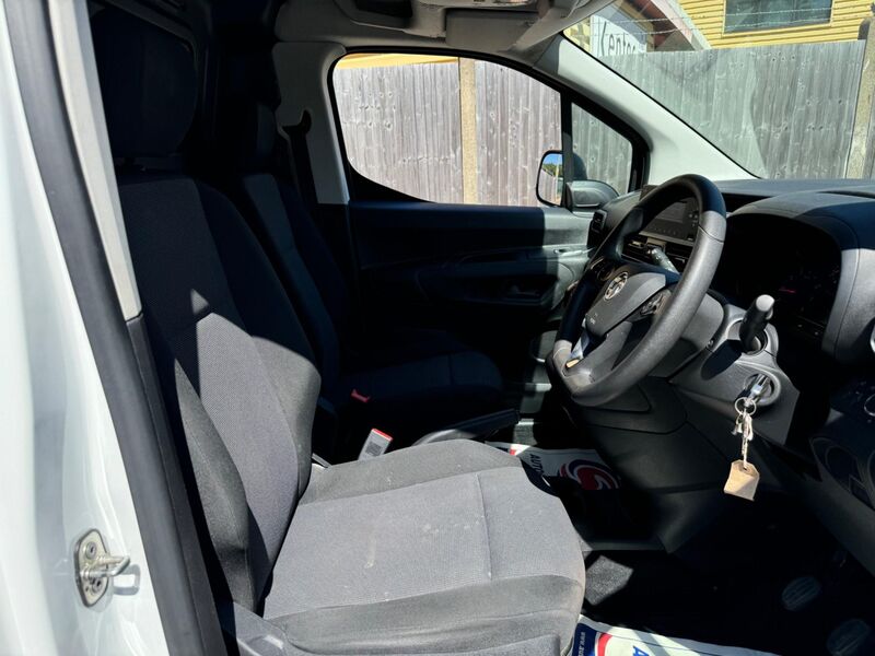 VAUXHALL COMBO