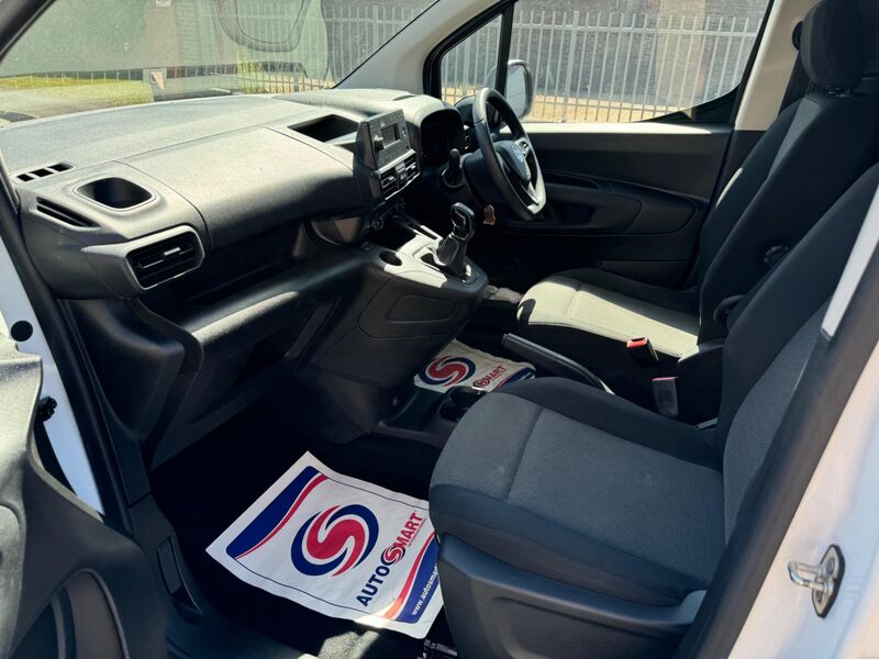 VAUXHALL COMBO