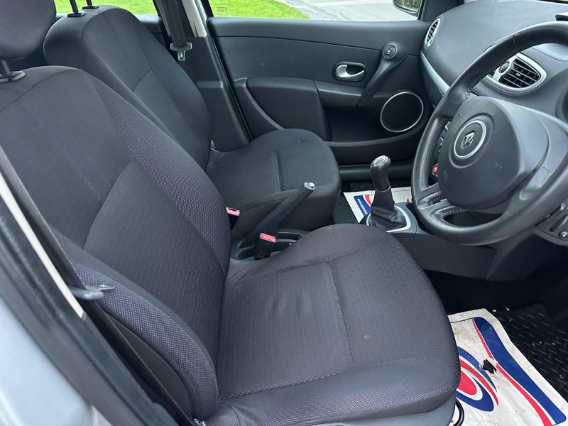 RENAULT CLIO