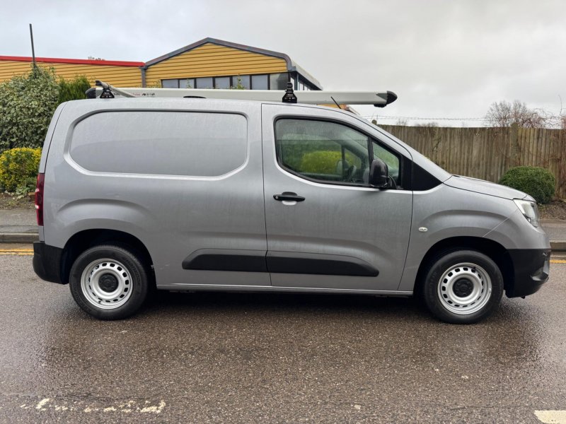 VAUXHALL COMBO