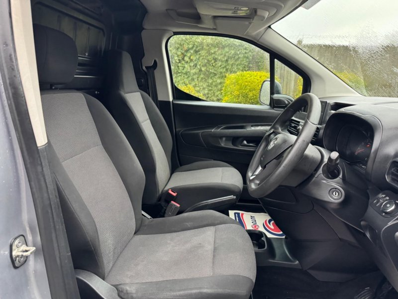 VAUXHALL COMBO