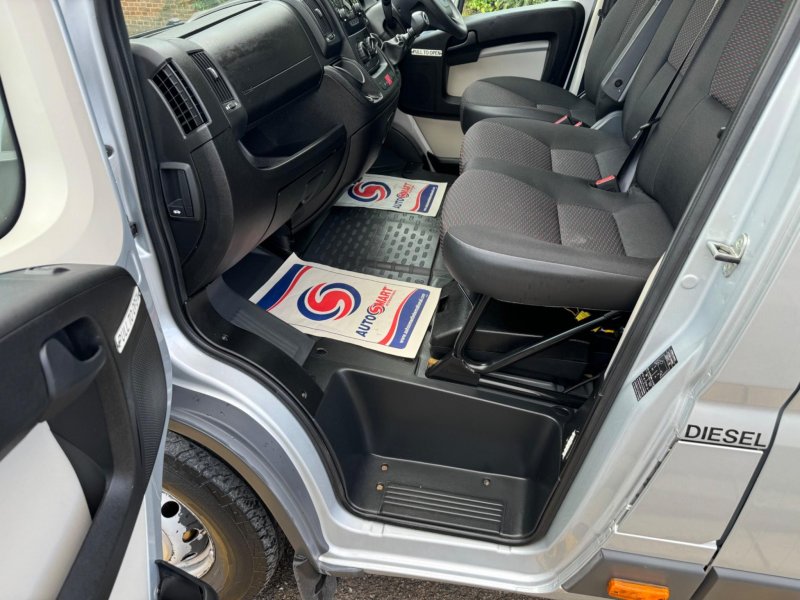PEUGEOT BOXER