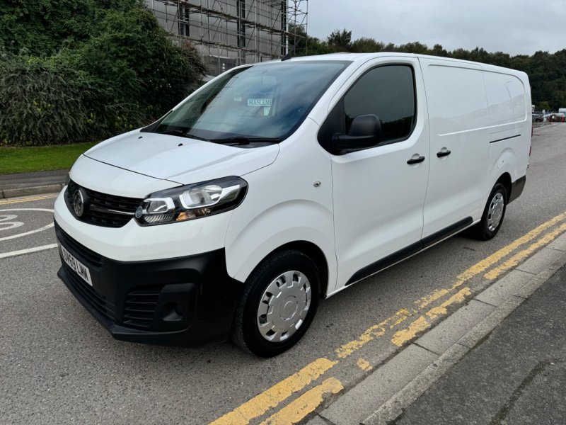 VAUXHALL VIVARO