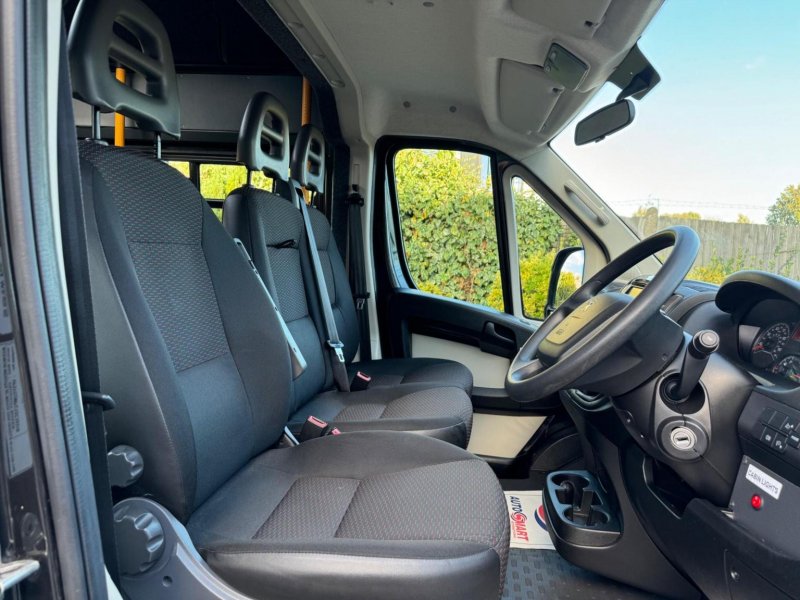 PEUGEOT BOXER