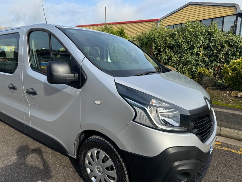 RENAULT TRAFIC