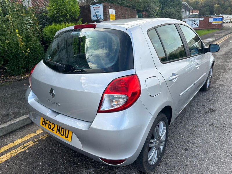 RENAULT CLIO