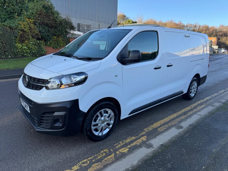 VAUXHALL VIVARO