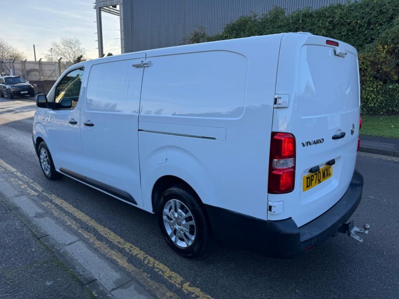 VAUXHALL VIVARO