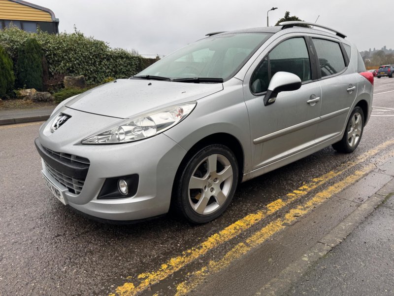 PEUGEOT 207