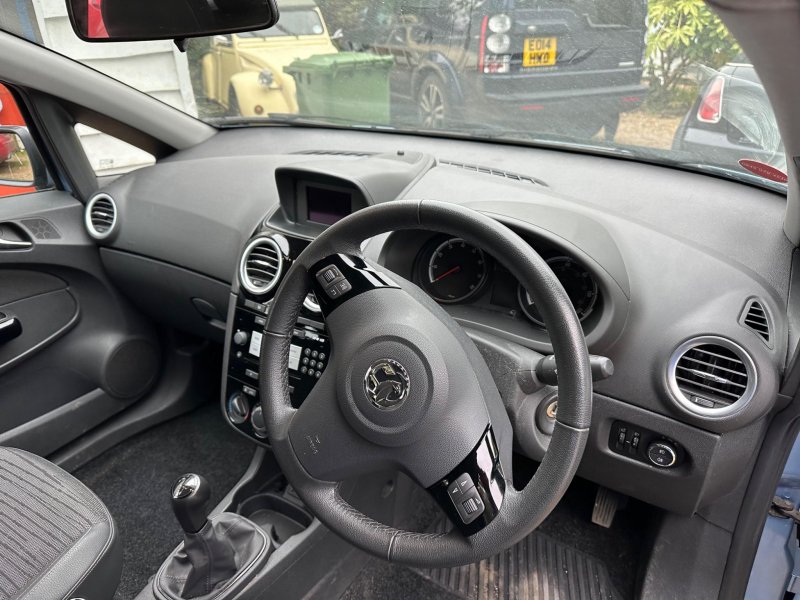 VAUXHALL CORSA