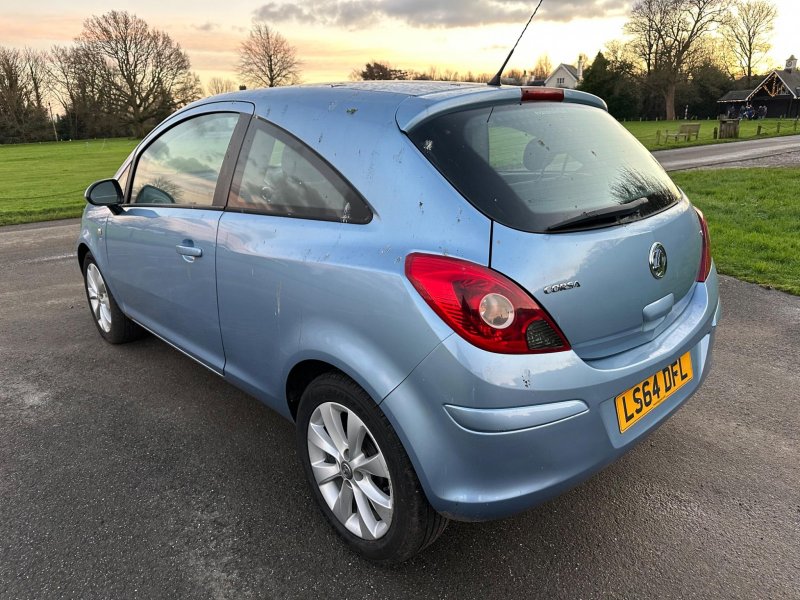 VAUXHALL CORSA