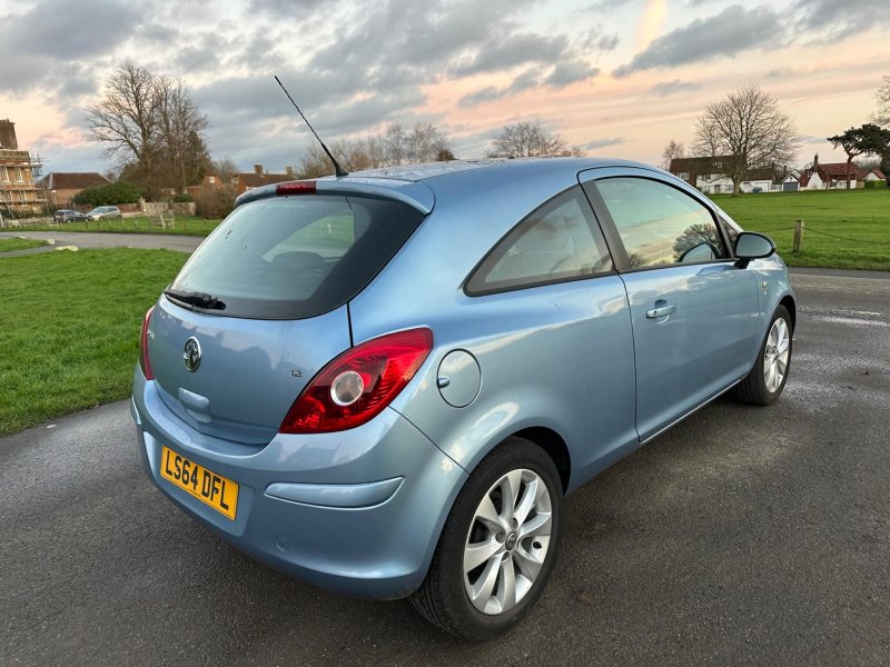 VAUXHALL CORSA