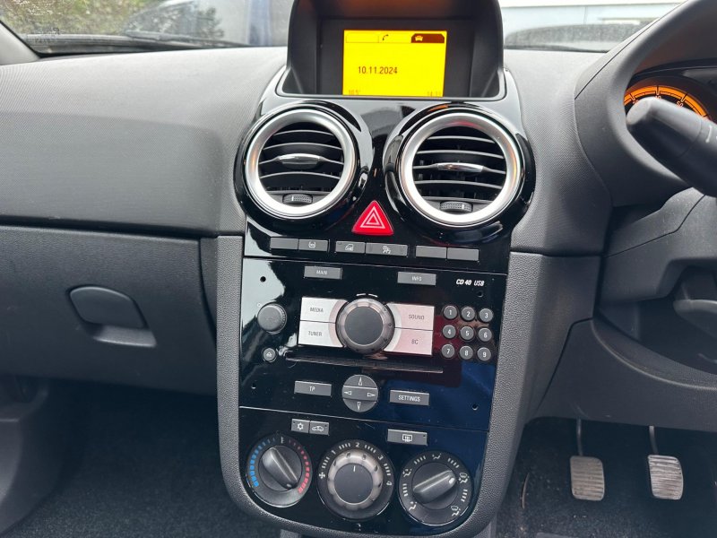 VAUXHALL CORSA
