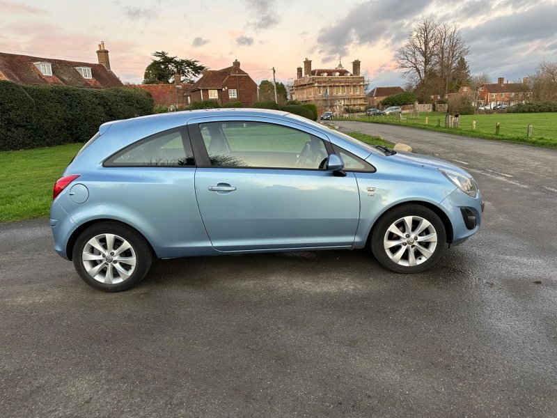 VAUXHALL CORSA