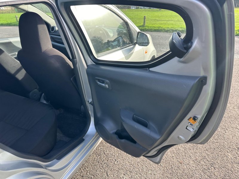 NISSAN PIXO