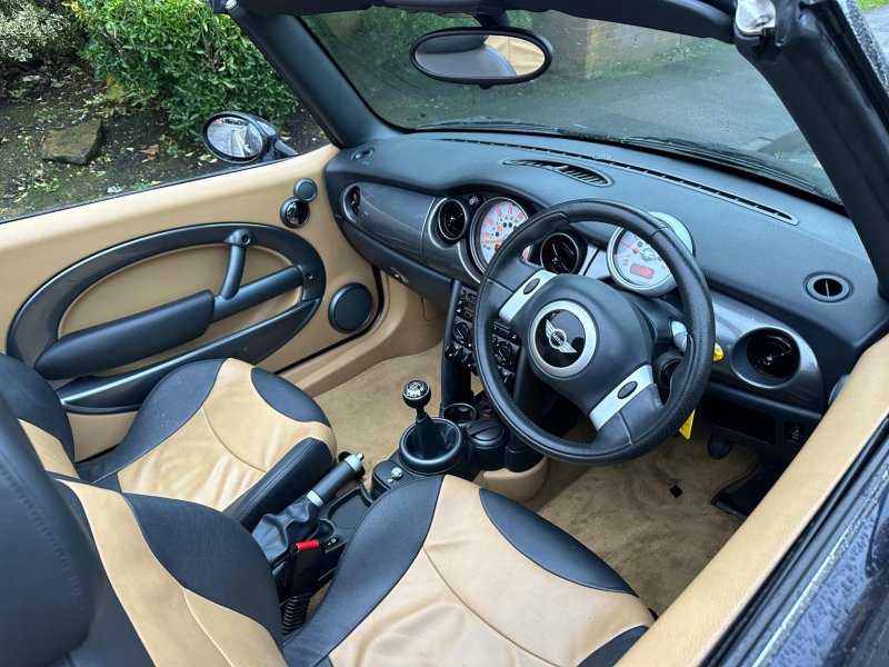 MINI CONVERTIBLE
