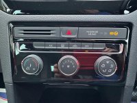 VOLKSWAGEN GOLF SV