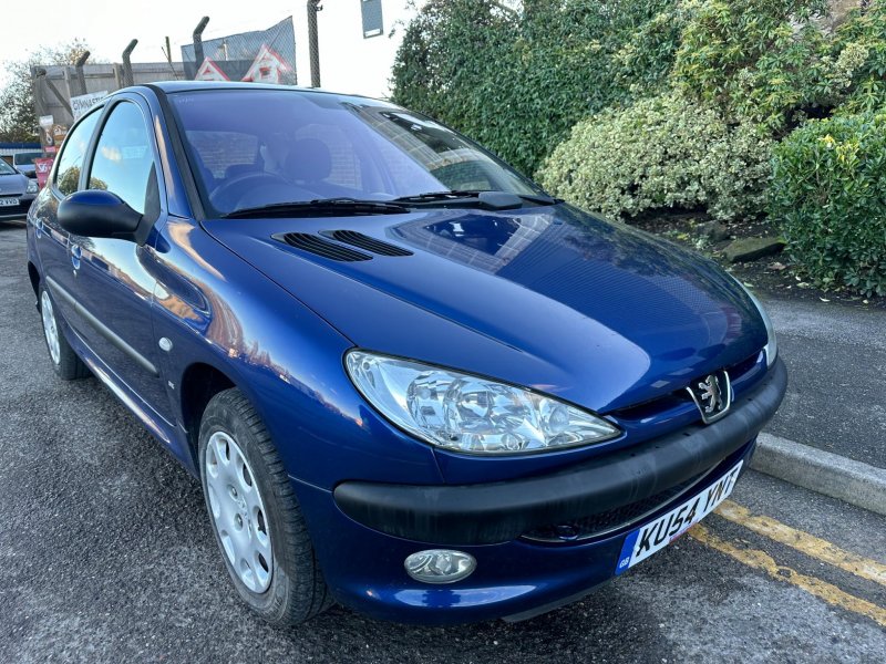 PEUGEOT 206