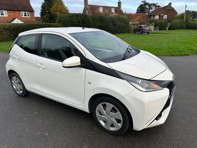 TOYOTA AYGO