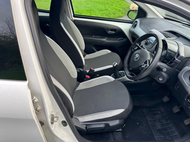 TOYOTA AYGO