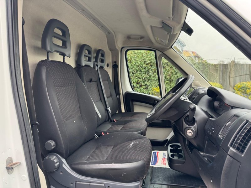 PEUGEOT BOXER