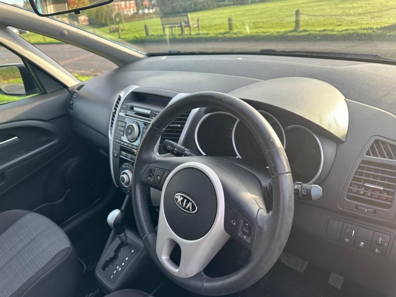 KIA VENGA