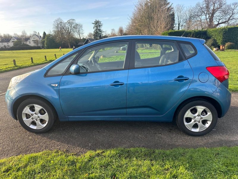 KIA VENGA