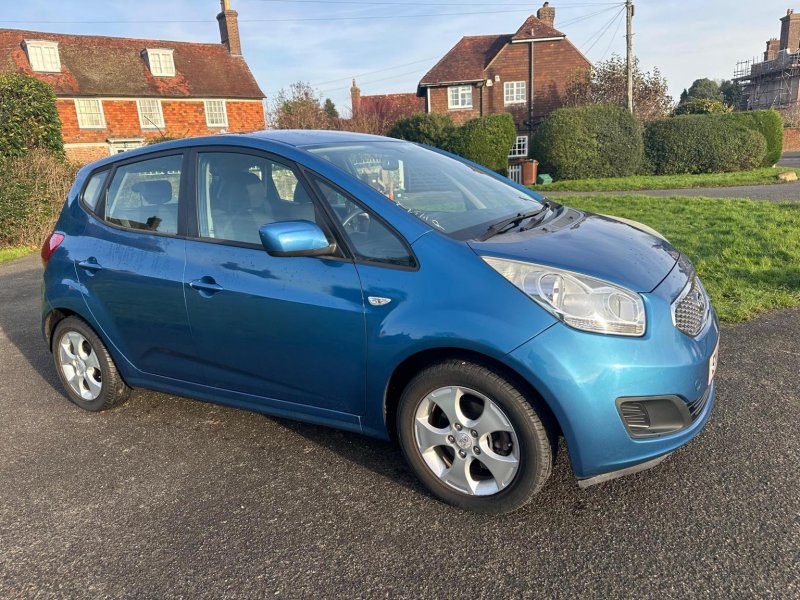 KIA VENGA