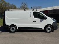 VAUXHALL VIVARO