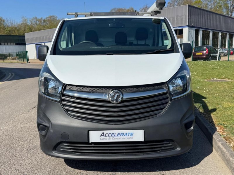 VAUXHALL VIVARO
