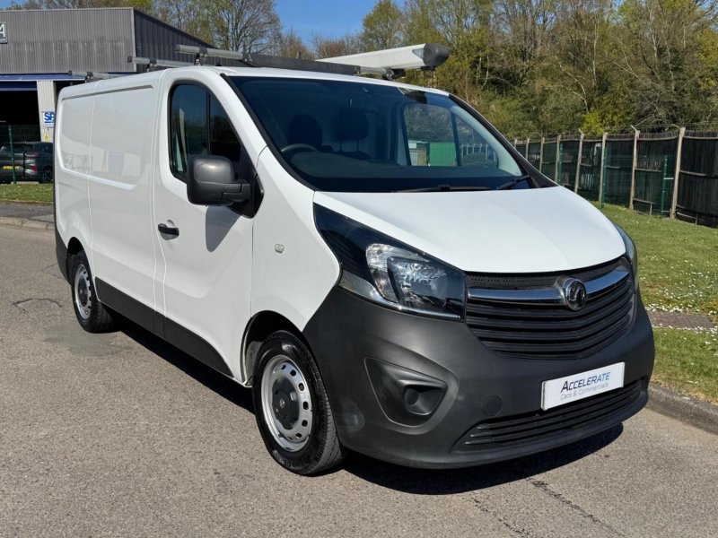 VAUXHALL VIVARO