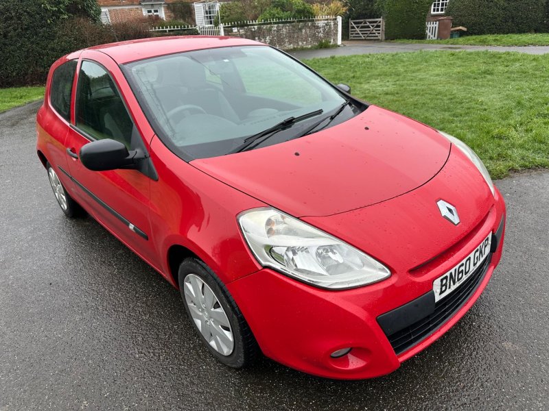 RENAULT CLIO
