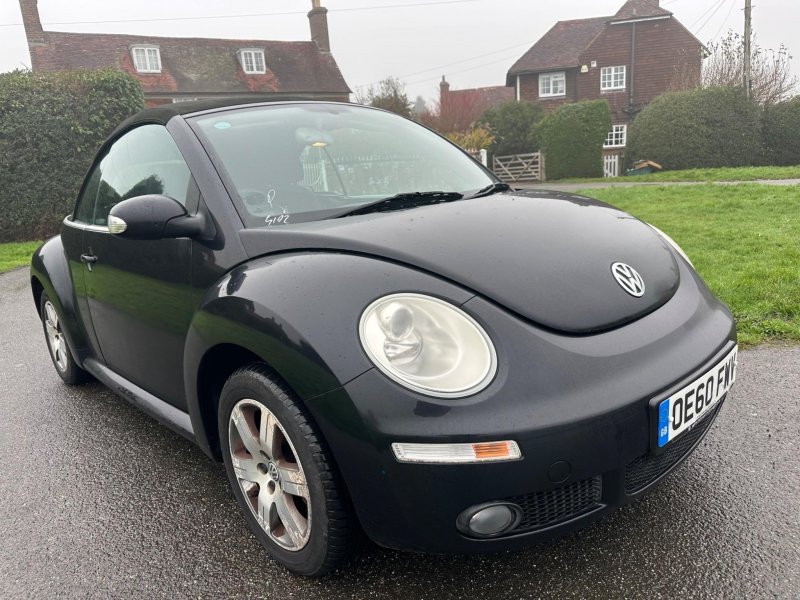 VOLKSWAGEN BEETLE