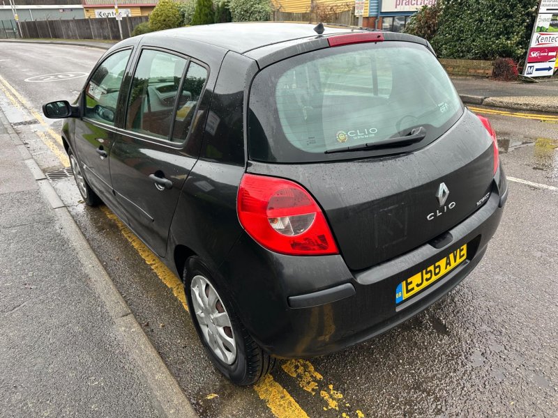 RENAULT CLIO