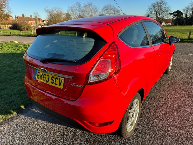 FORD FIESTA