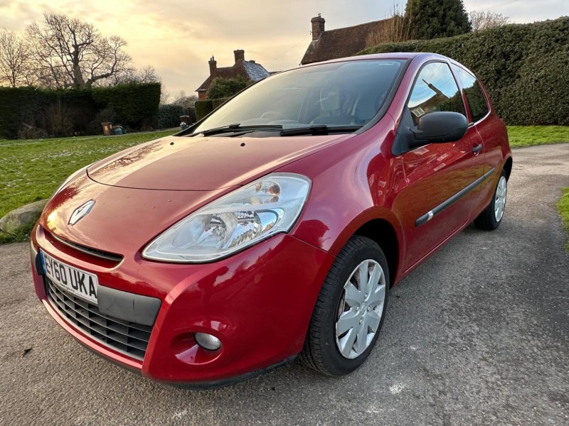RENAULT CLIO