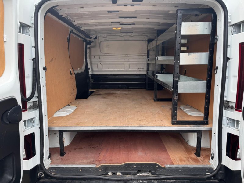 RENAULT TRAFIC