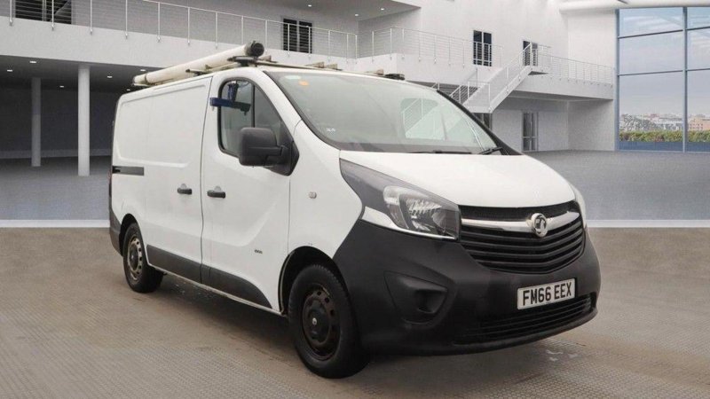 VAUXHALL VIVARO
