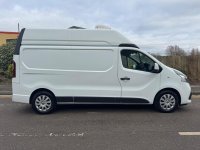 NISSAN NV300