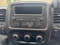 NISSAN NV300