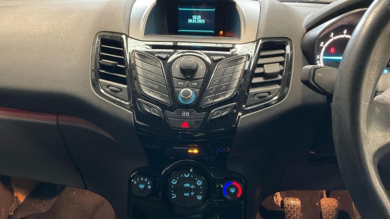 FORD FIESTA