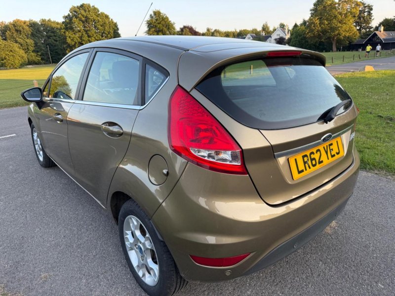 FORD FIESTA